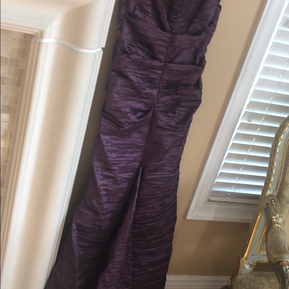 Dress - Picture 3 of 4